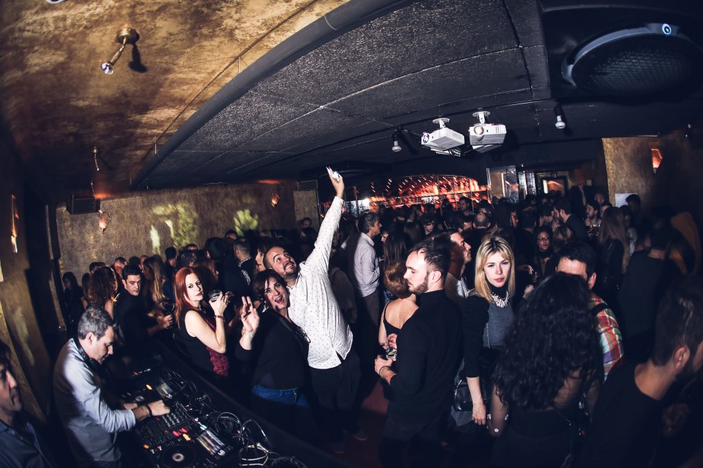 Servicios de DJ para eventos en Grecia