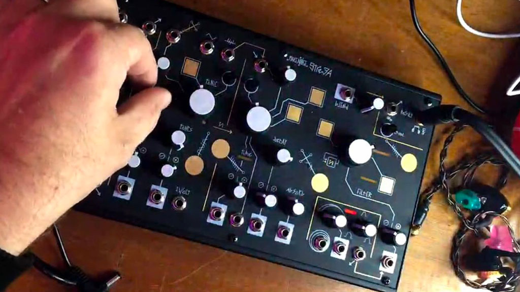 Alessandro Cortini and Make Noise reveal Strega synthesiser · News