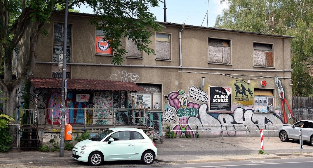 Berlin Senate approves plans to build new hotel next to ://about blank