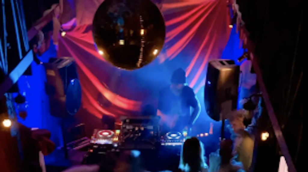 33 Irish venues share €500,000 Grassroots Music Venues Support Scheme grant · News ⟋ RA