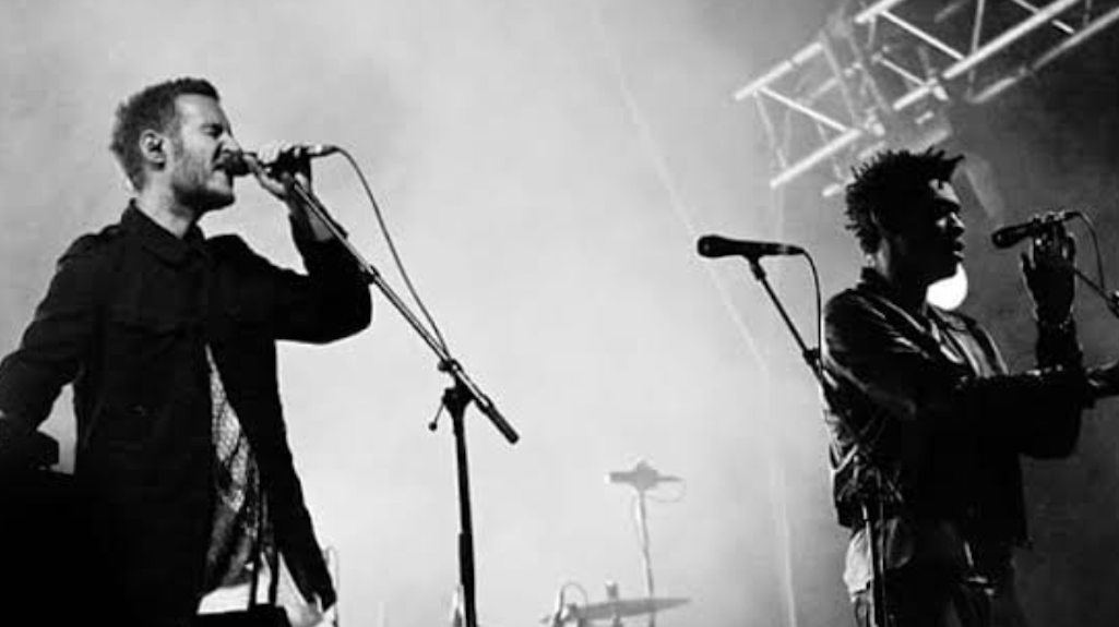 Massive Attack members detained in Singapore after Palestine flag display · News ⟋ RA