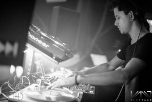 Akira · Artist Profile