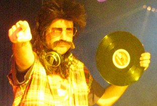 Wade Rivers · Artist Profile