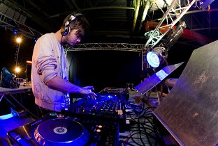 Effix · Artist Profile