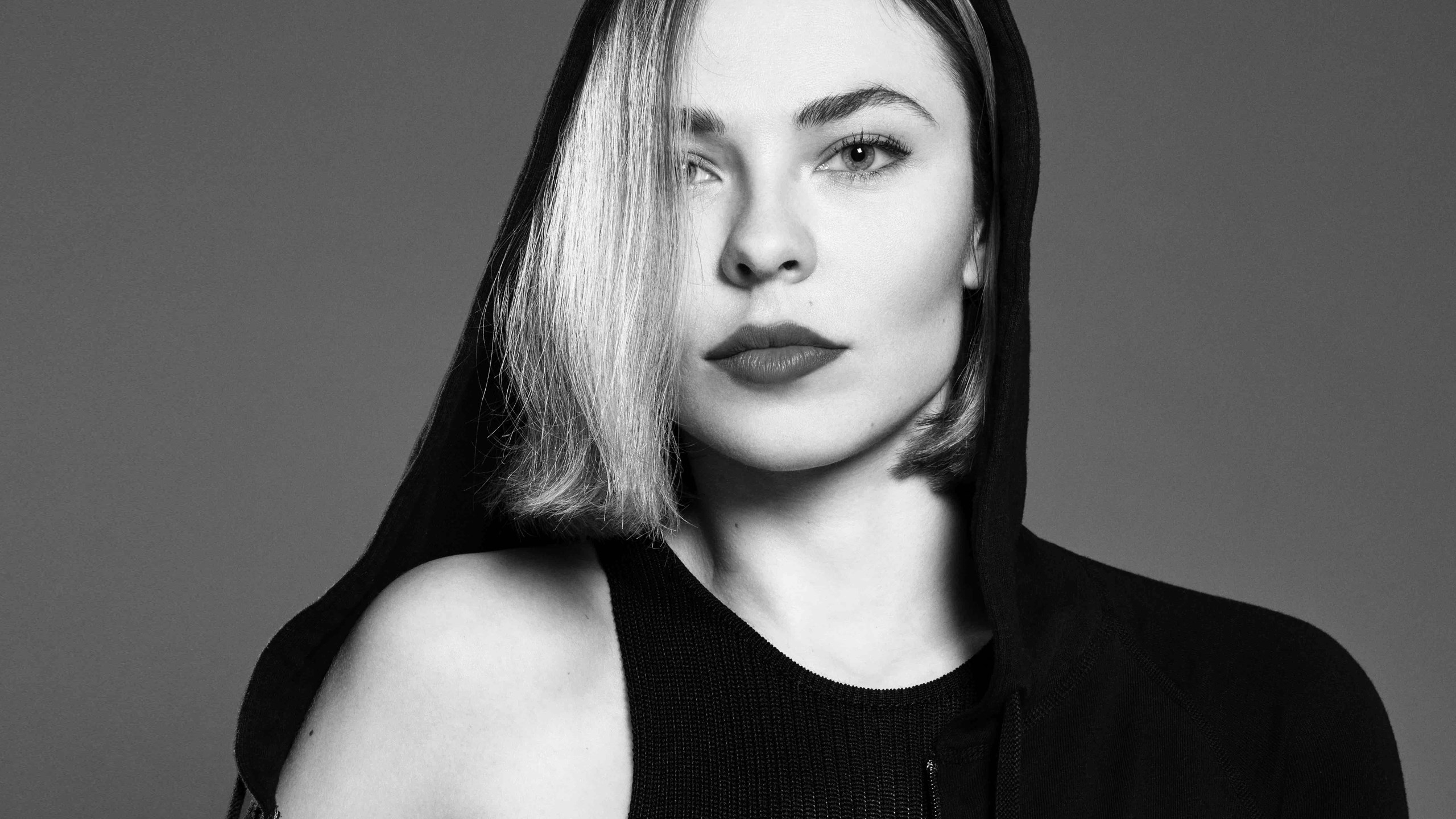 Nina Kraviz · Artist Profile