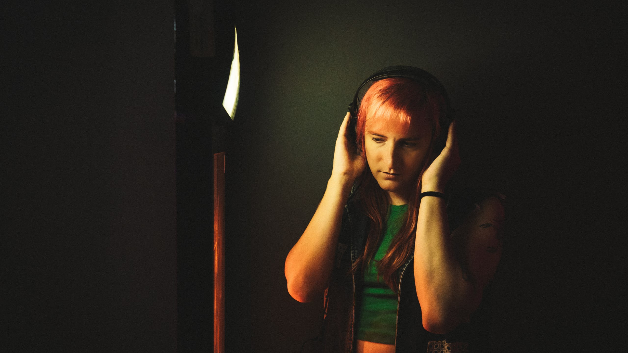 VÏVÏ · Artist Profile