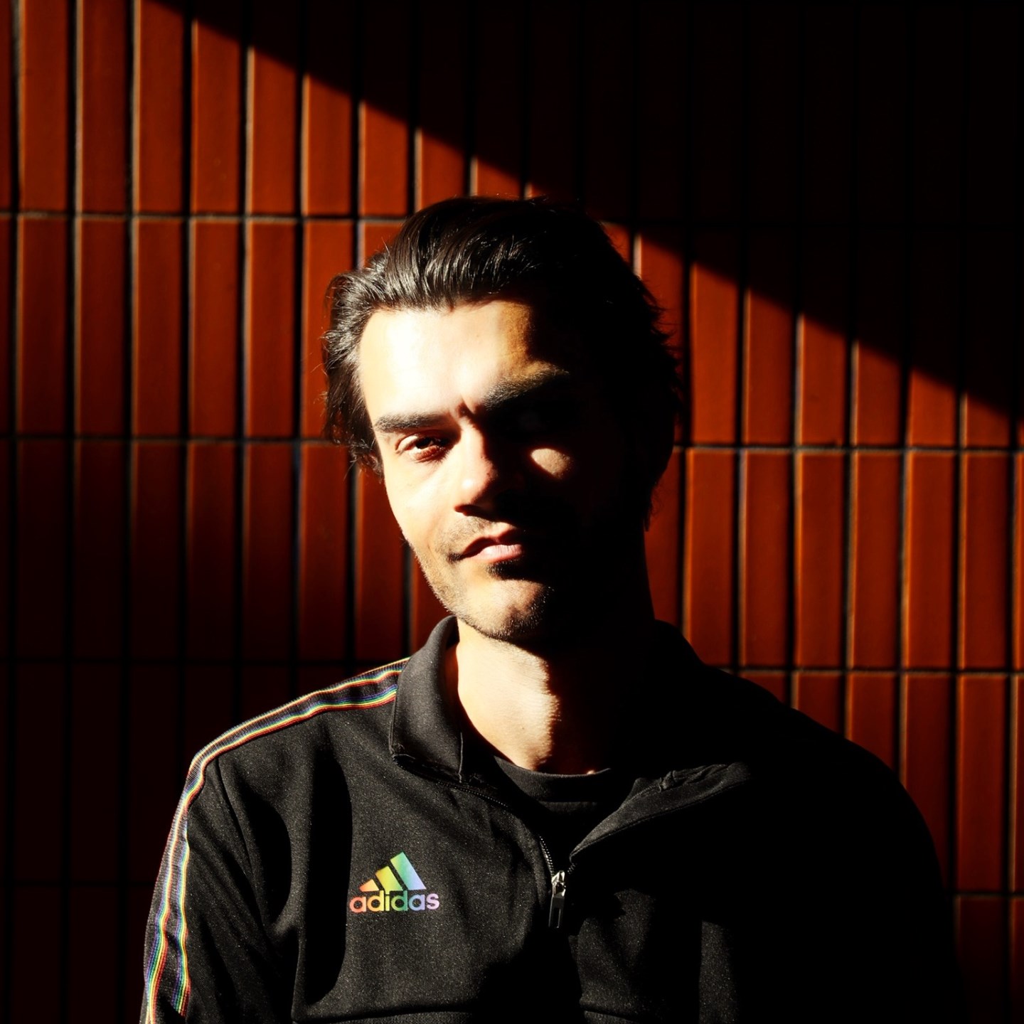 Adri Alibi · Artist Profile