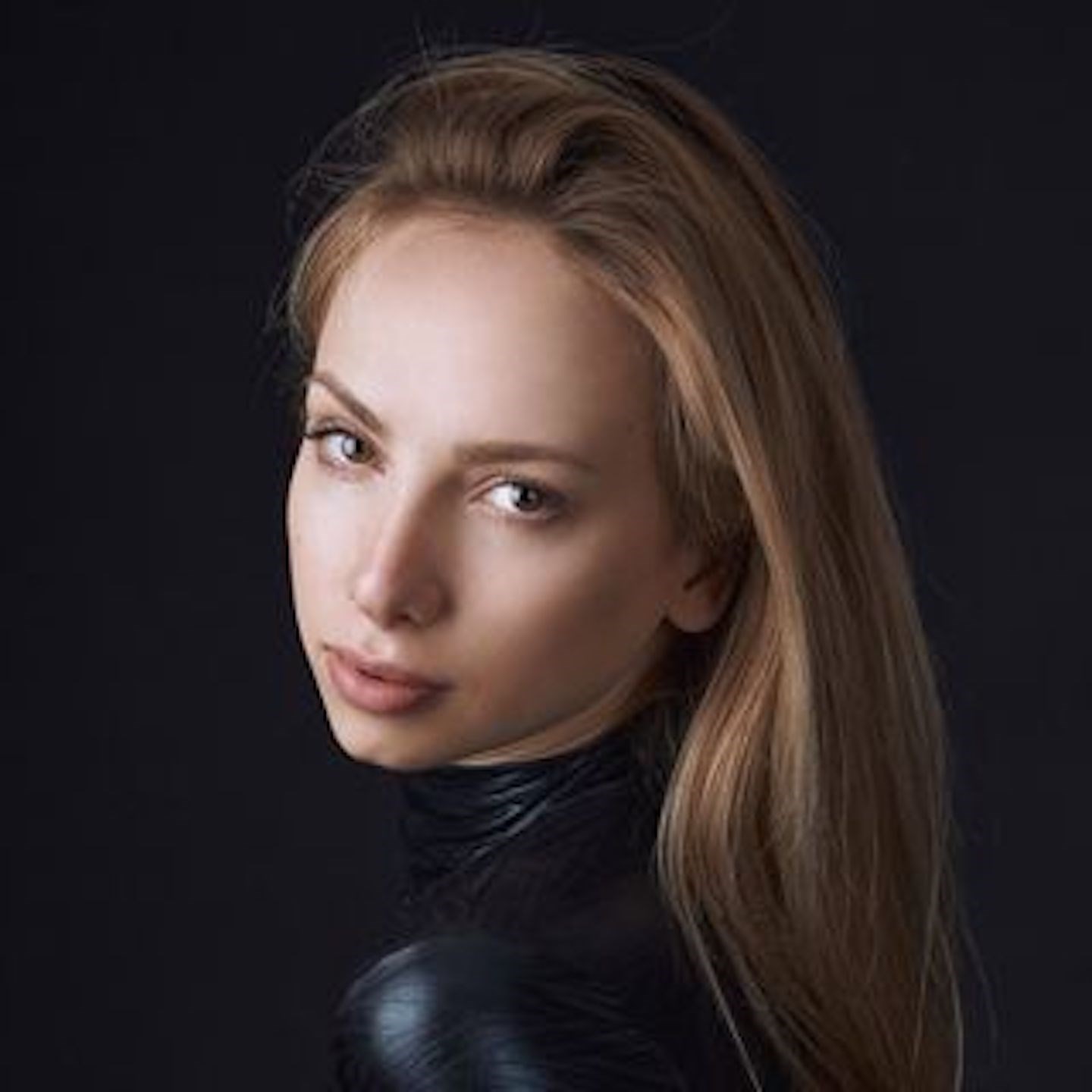 Ali Riar ALIIRA · Artist Profile