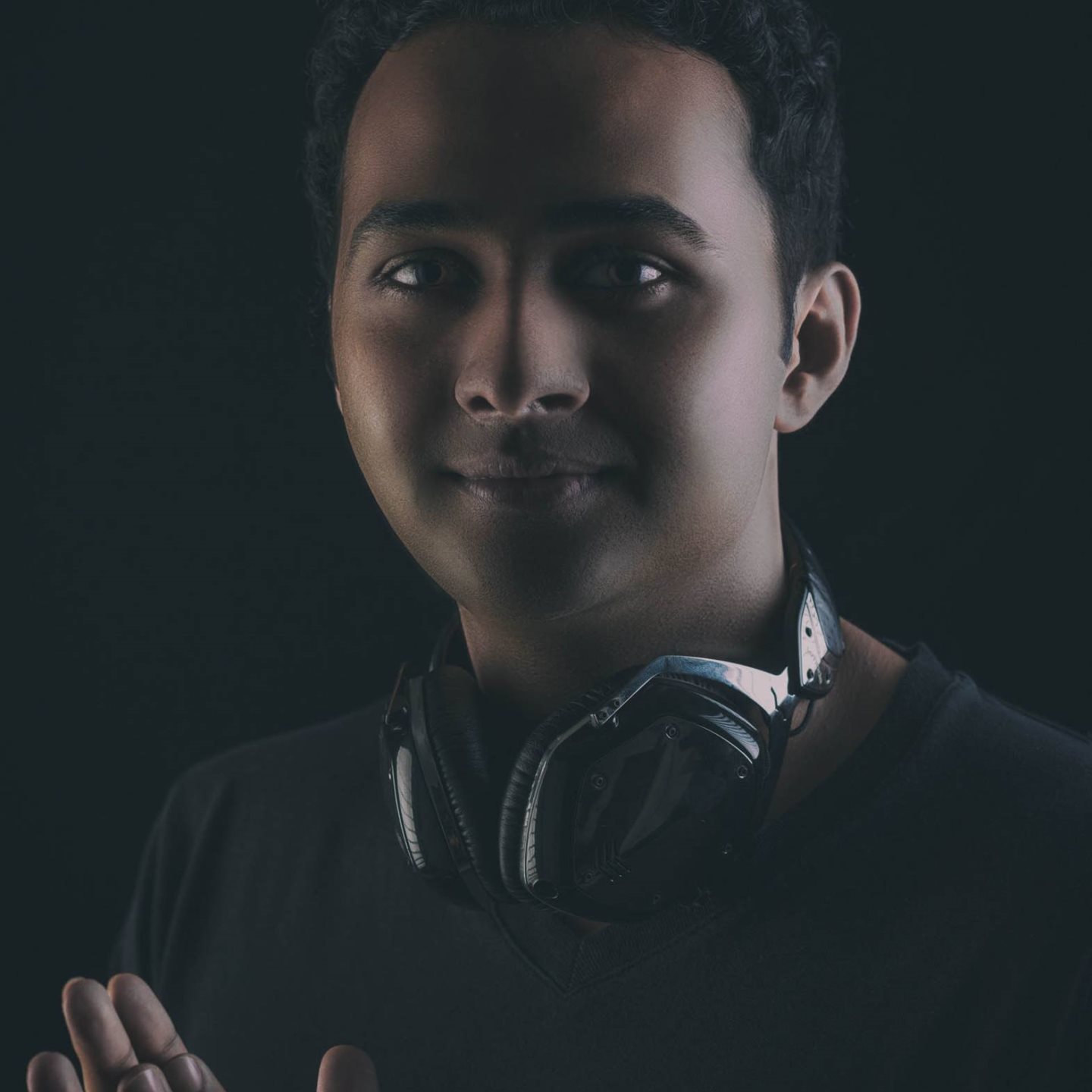Aneesh Medina · Artist Profile