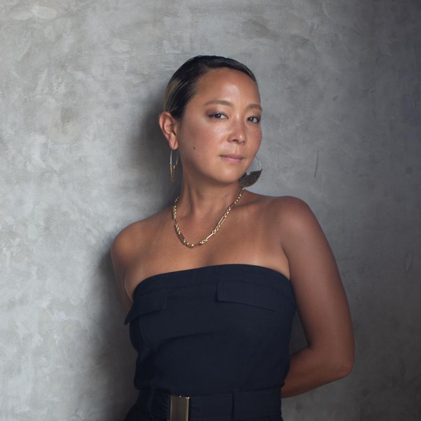 Anri · Biography
