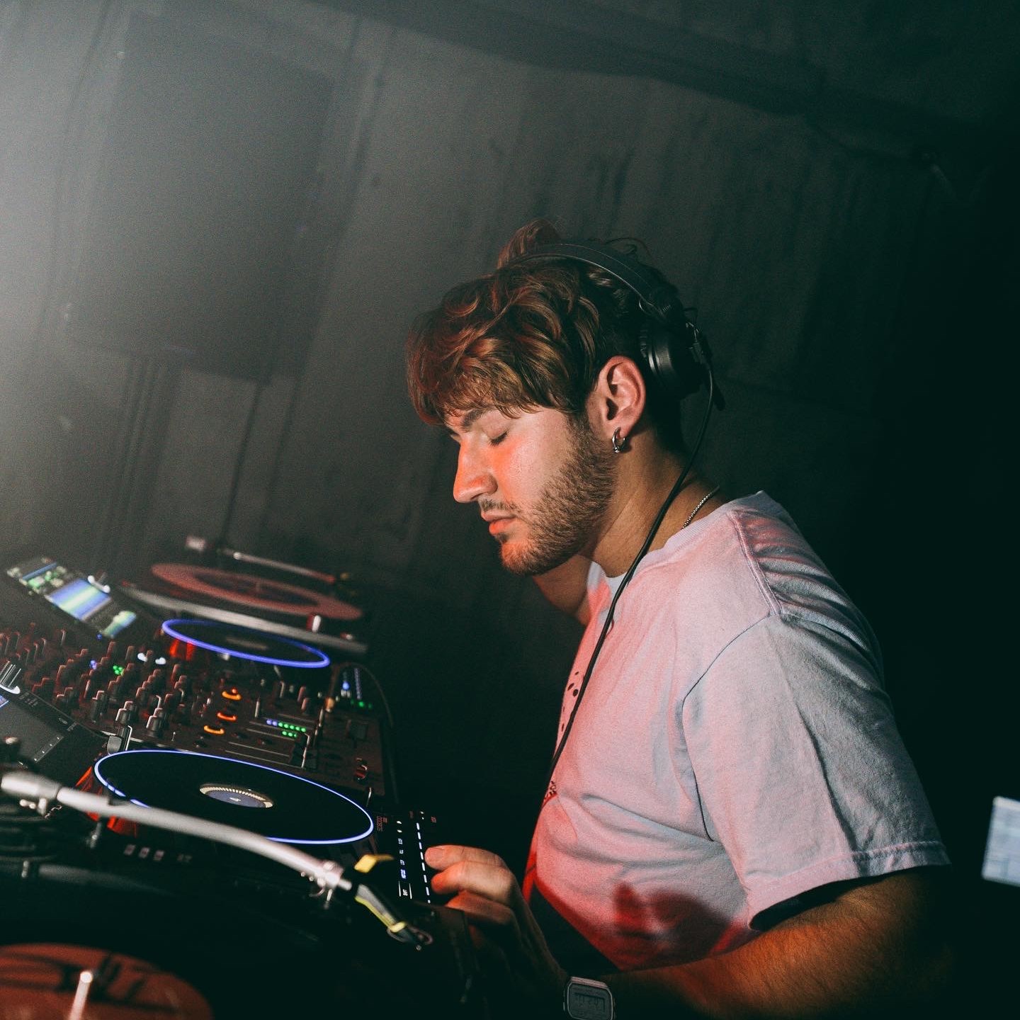 Ari Jani · Artist Profile