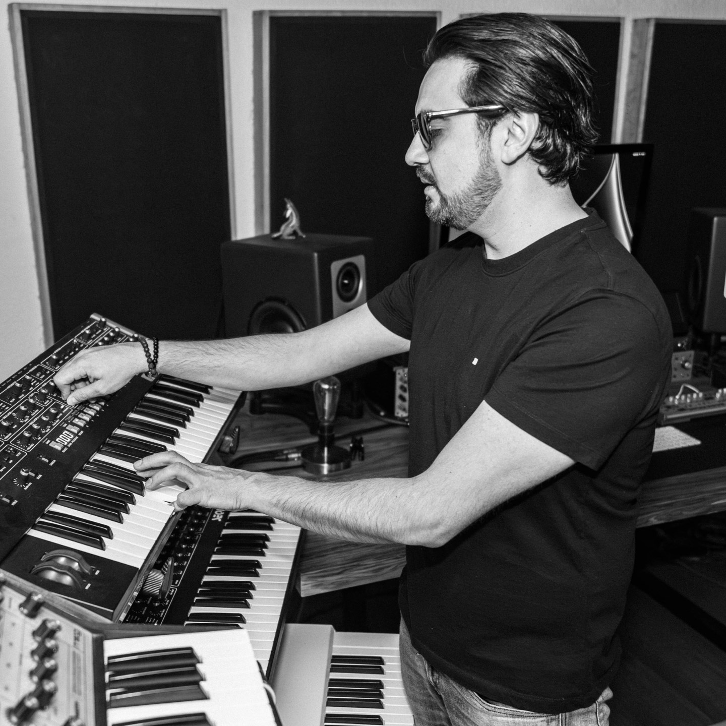 Az Denar · Artist Profile