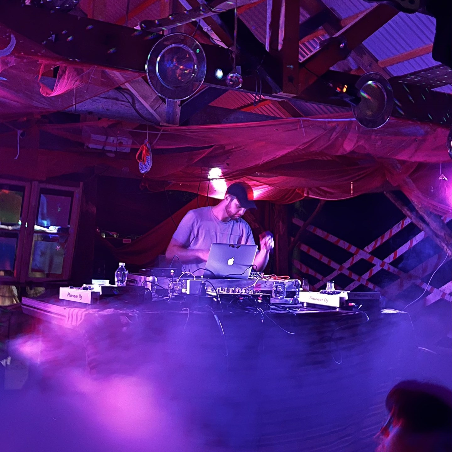 Bekø · Artist Profile