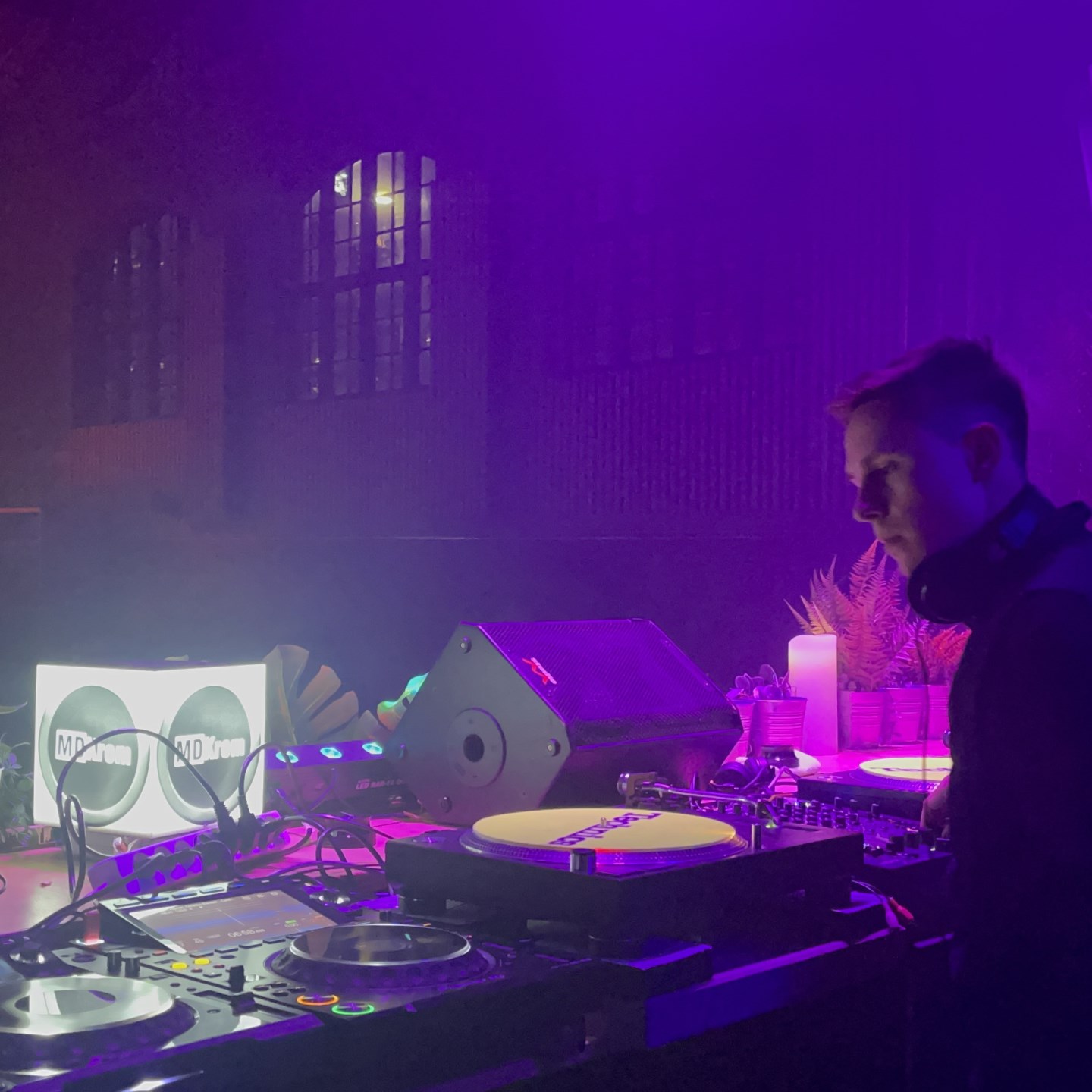 Daniel Naad · Artist Profile