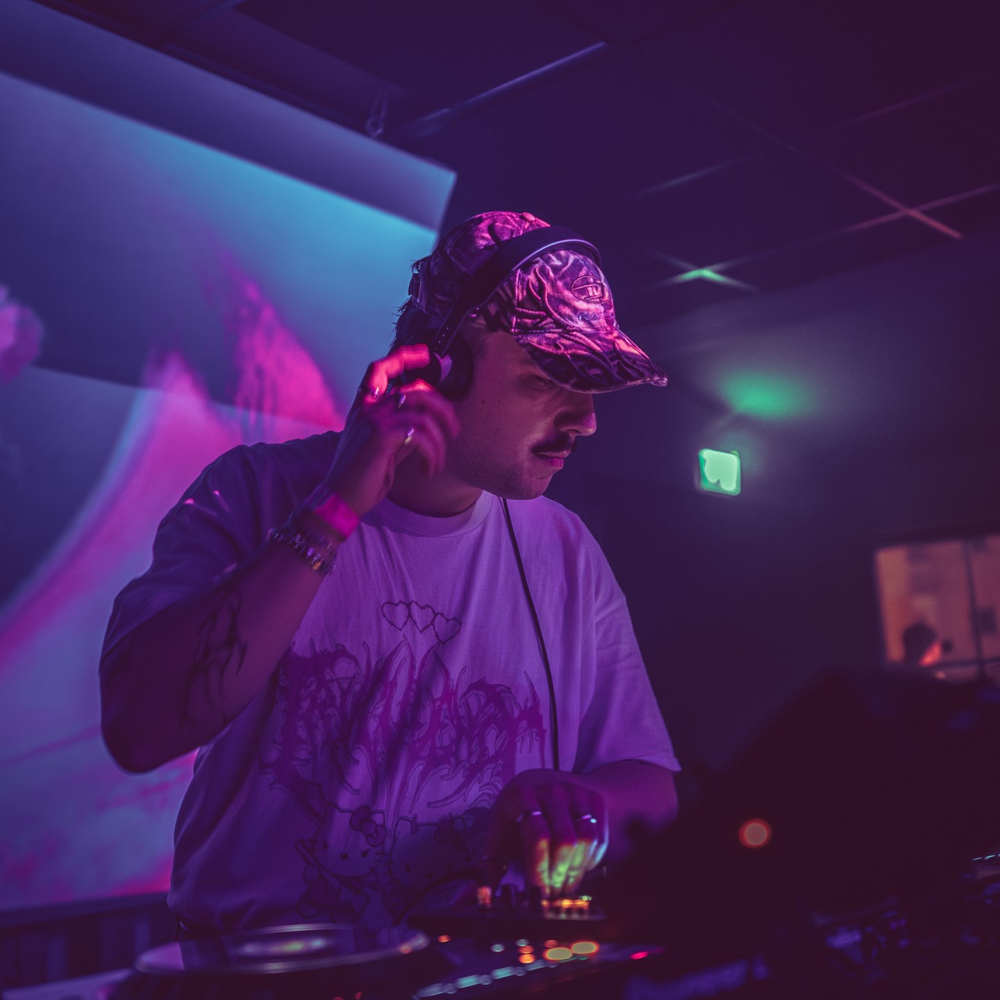 DJ 069