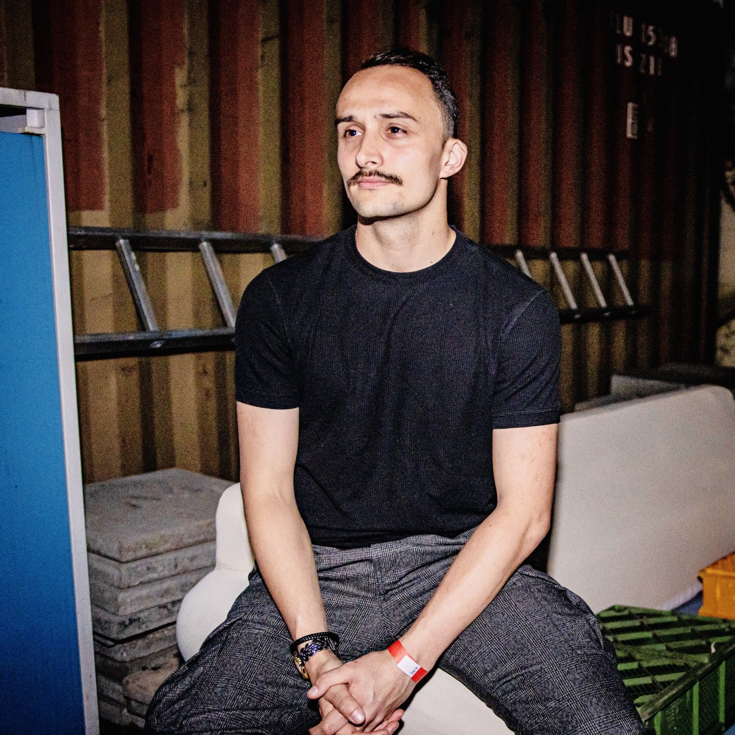 ÉTIENNE · Artist Profile