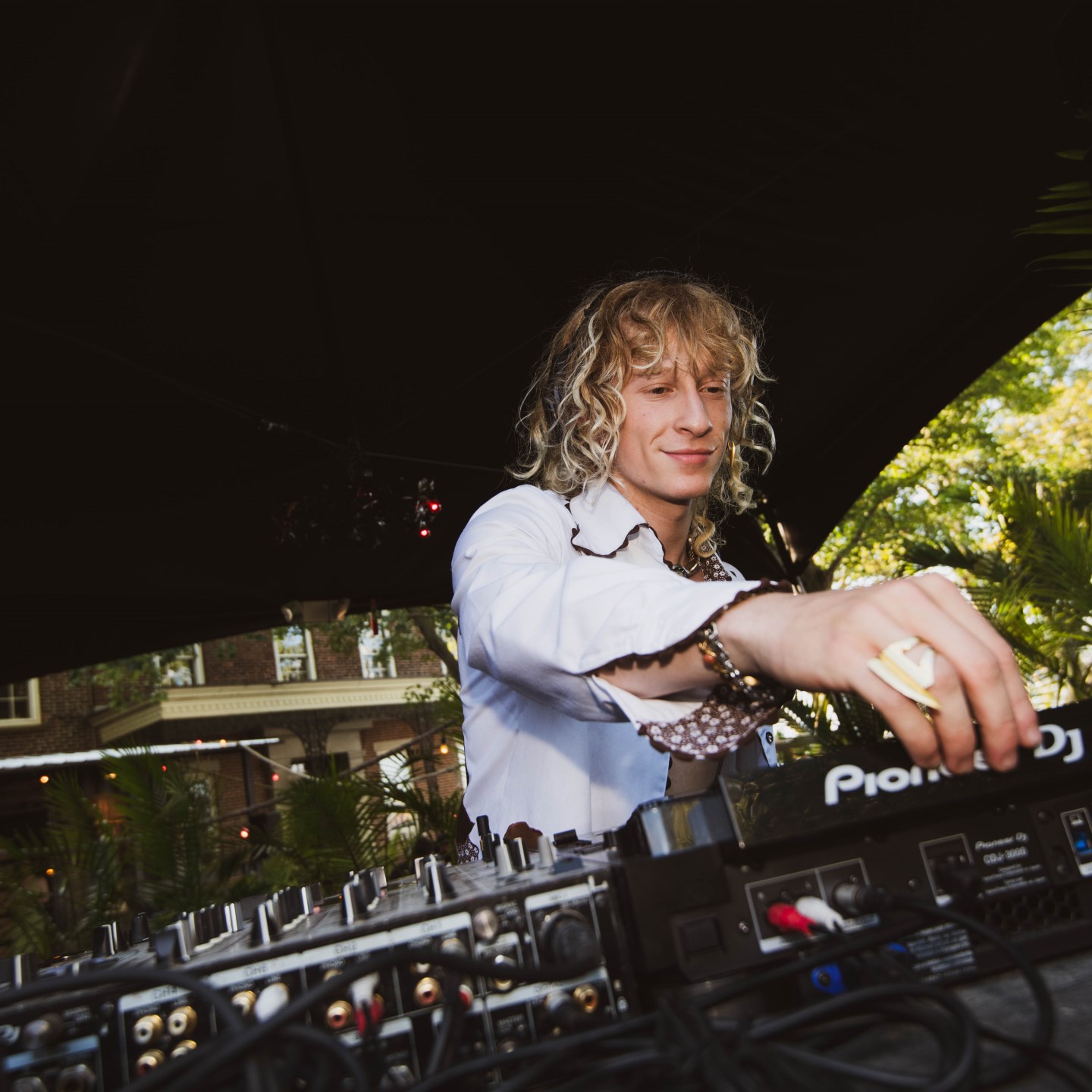 Griffin Maxwell Brooks · Artist Profile