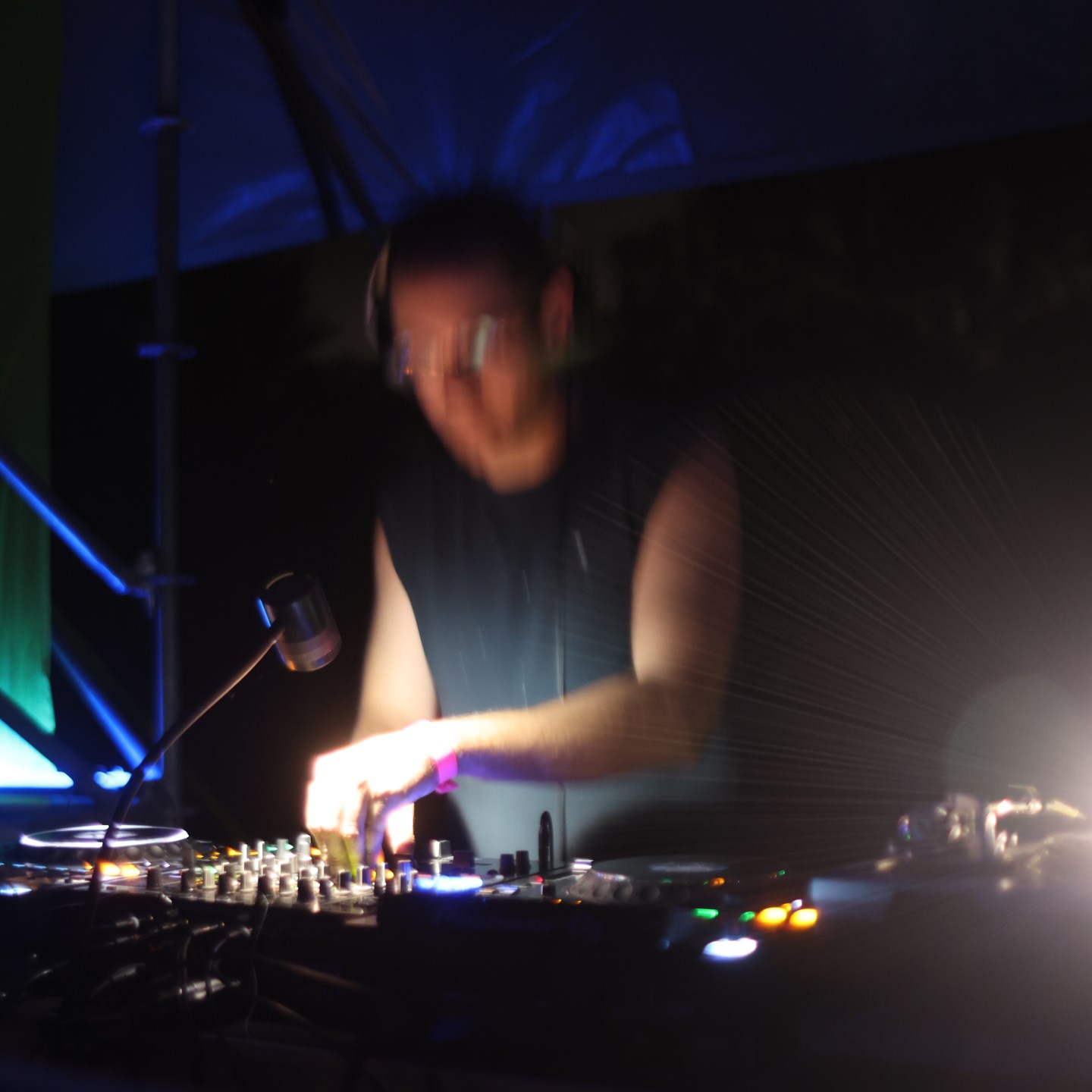 halpo · Artist Profile