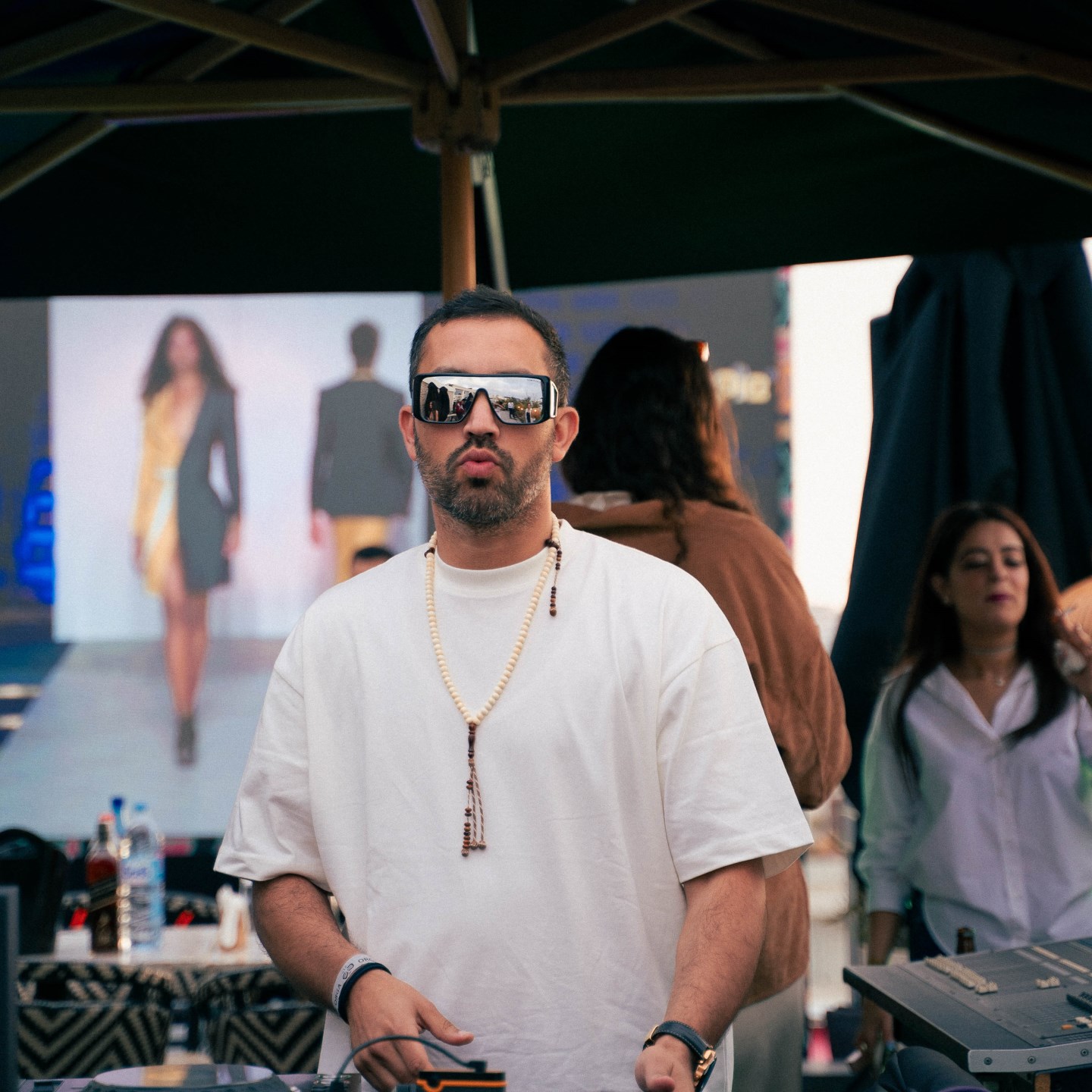 Hman HMan · Artist Profile