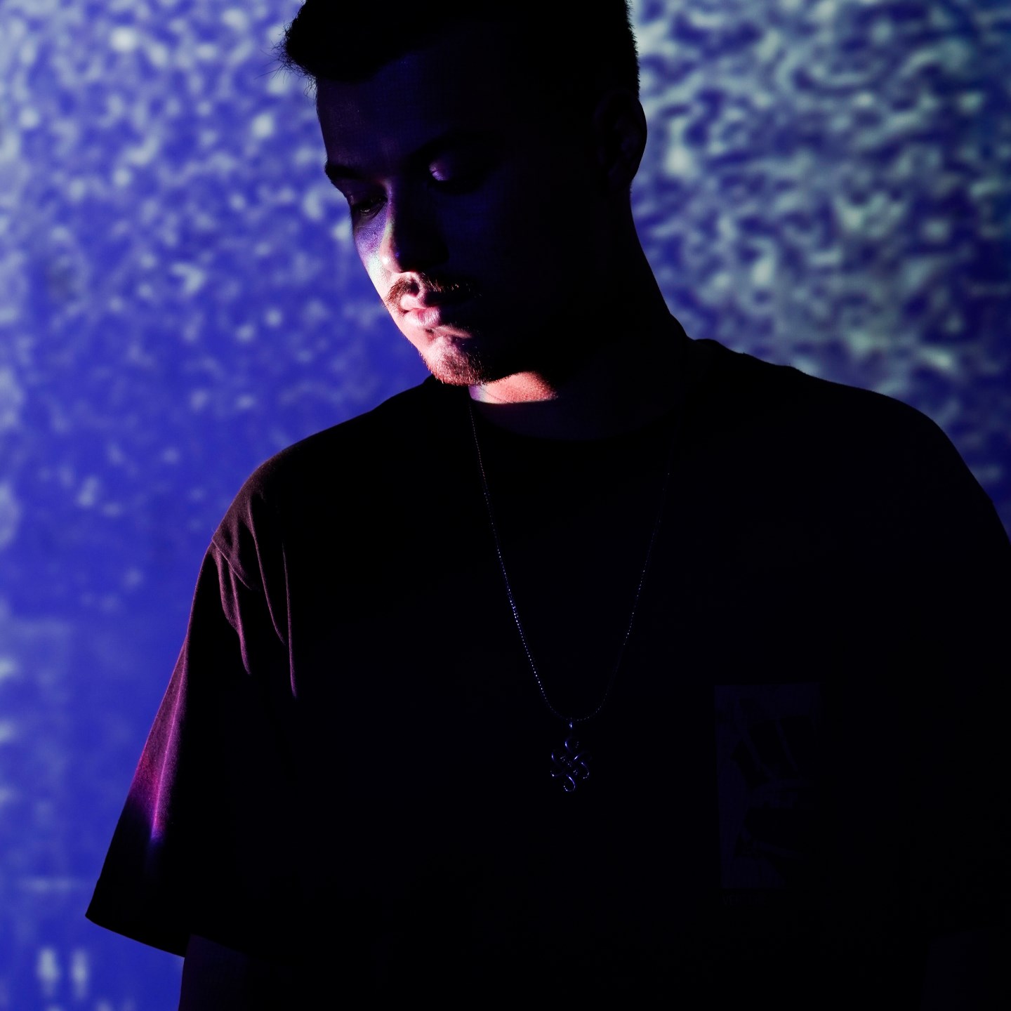 Hujus Artist Profile