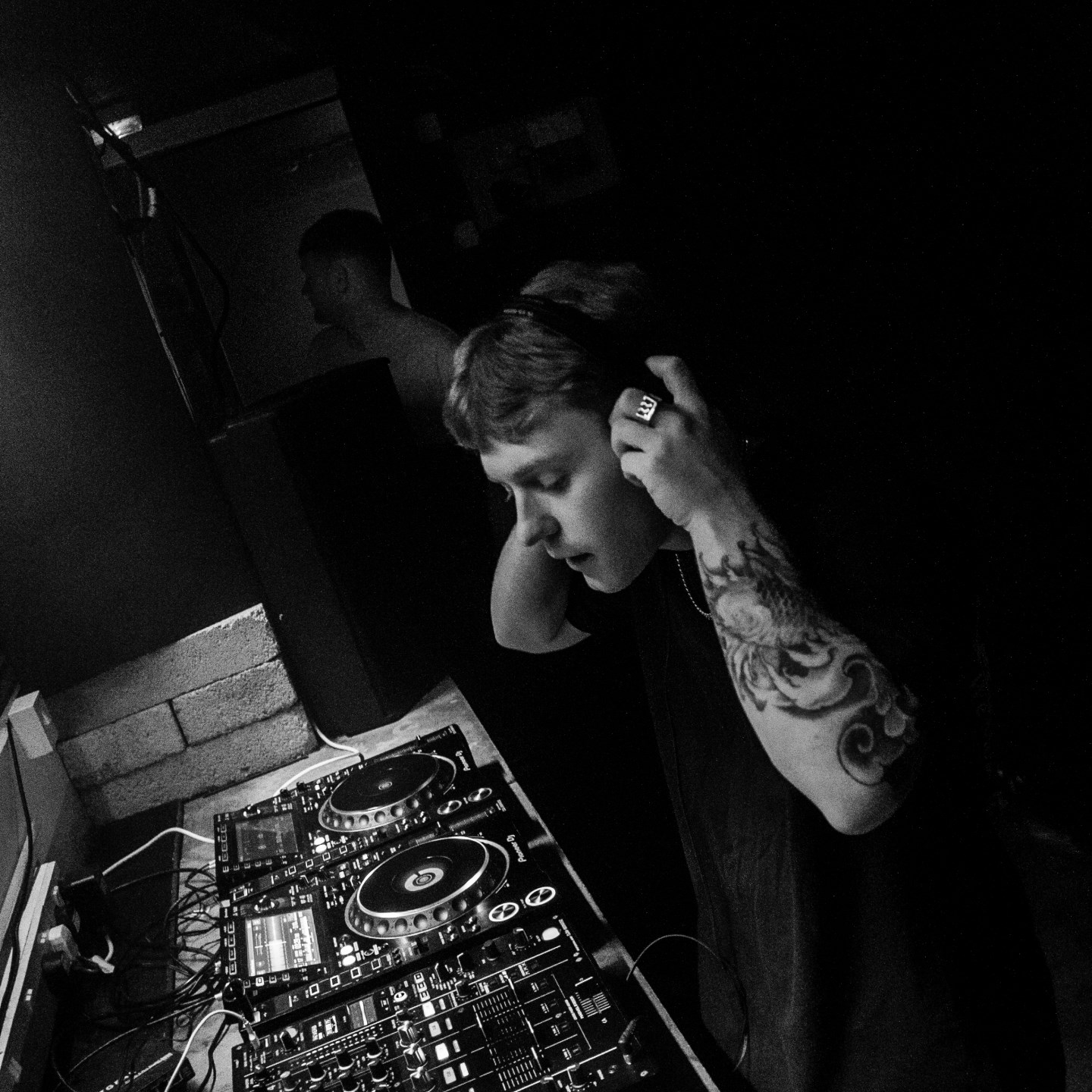 ILL ADVISED · Artist Profile