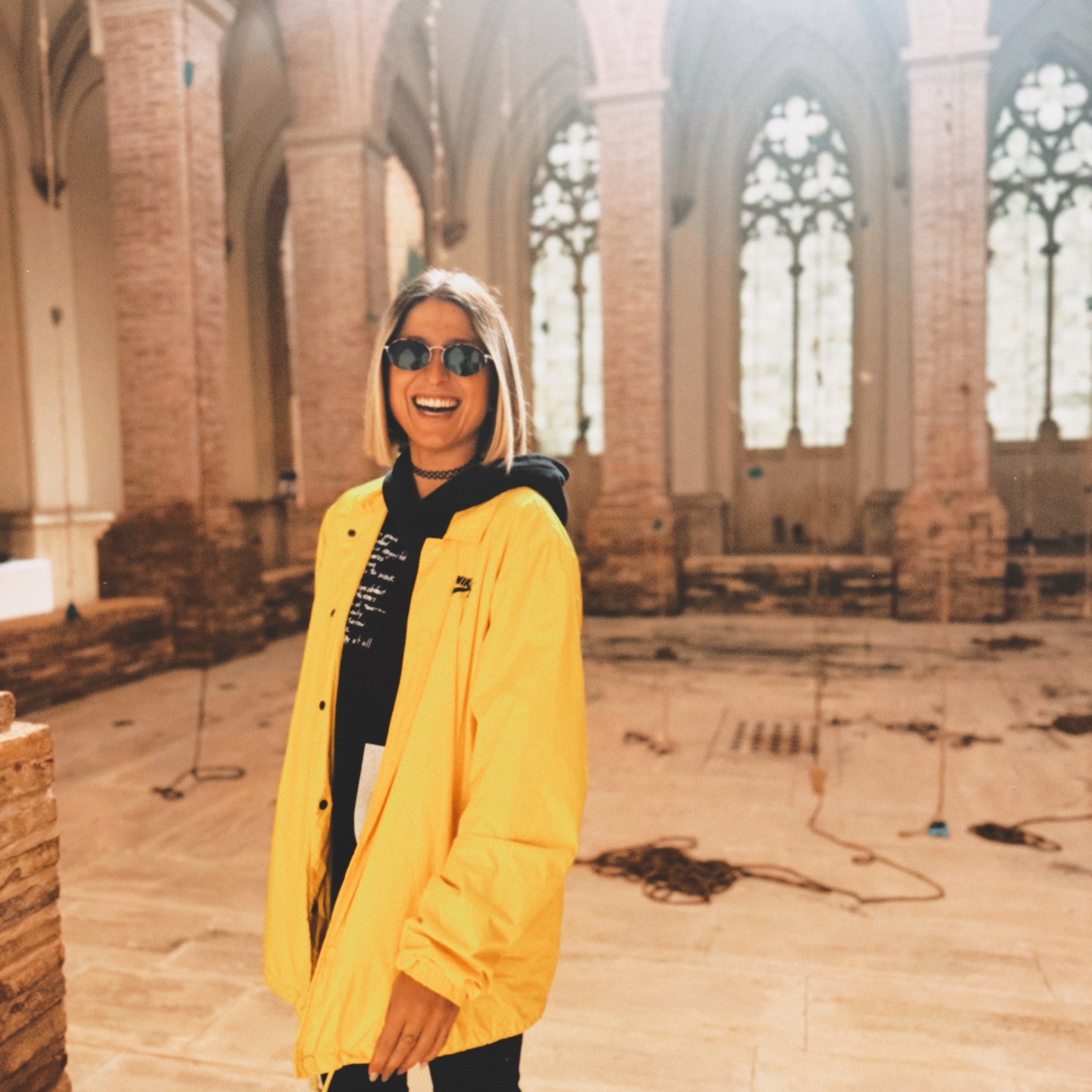 KAROL (2) · Artist Profile