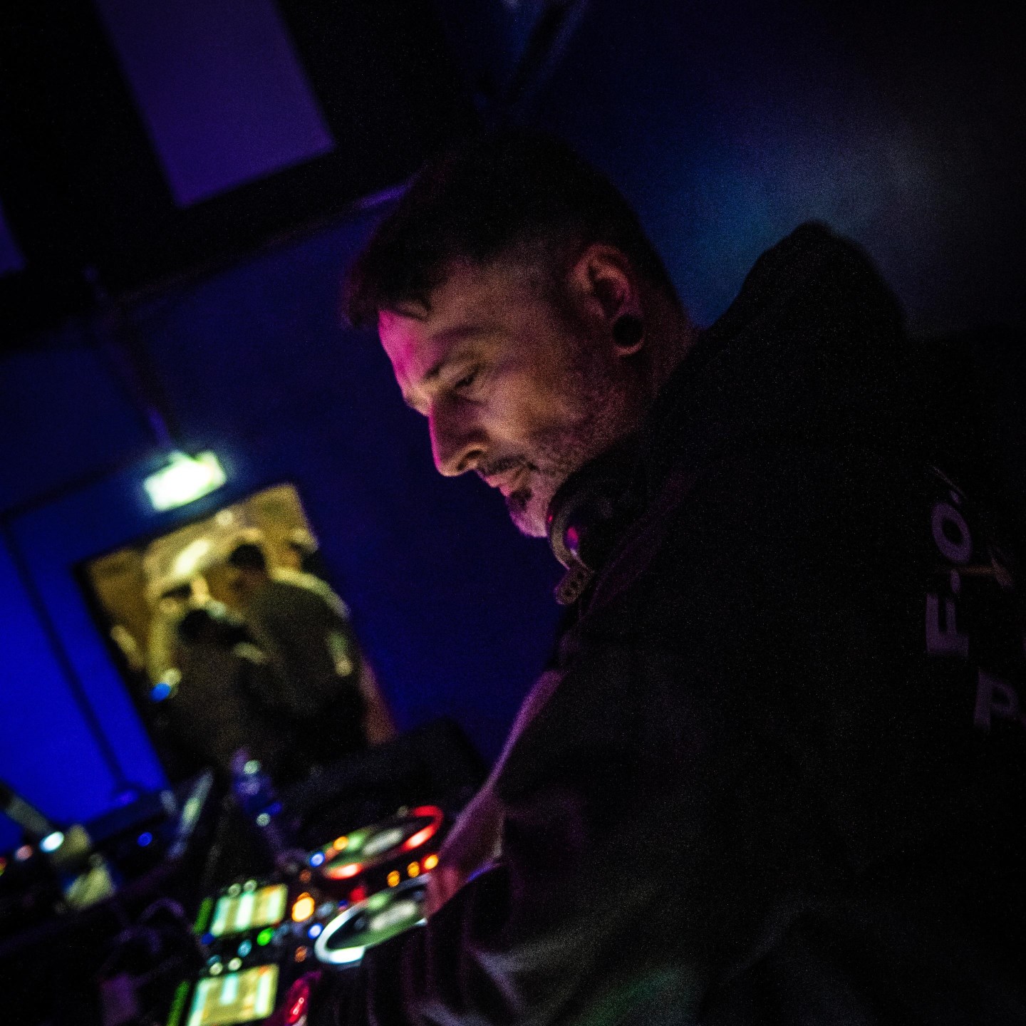 DJ Lö Pagani performing The Impact of Electronic Music in Nîmes Métropole