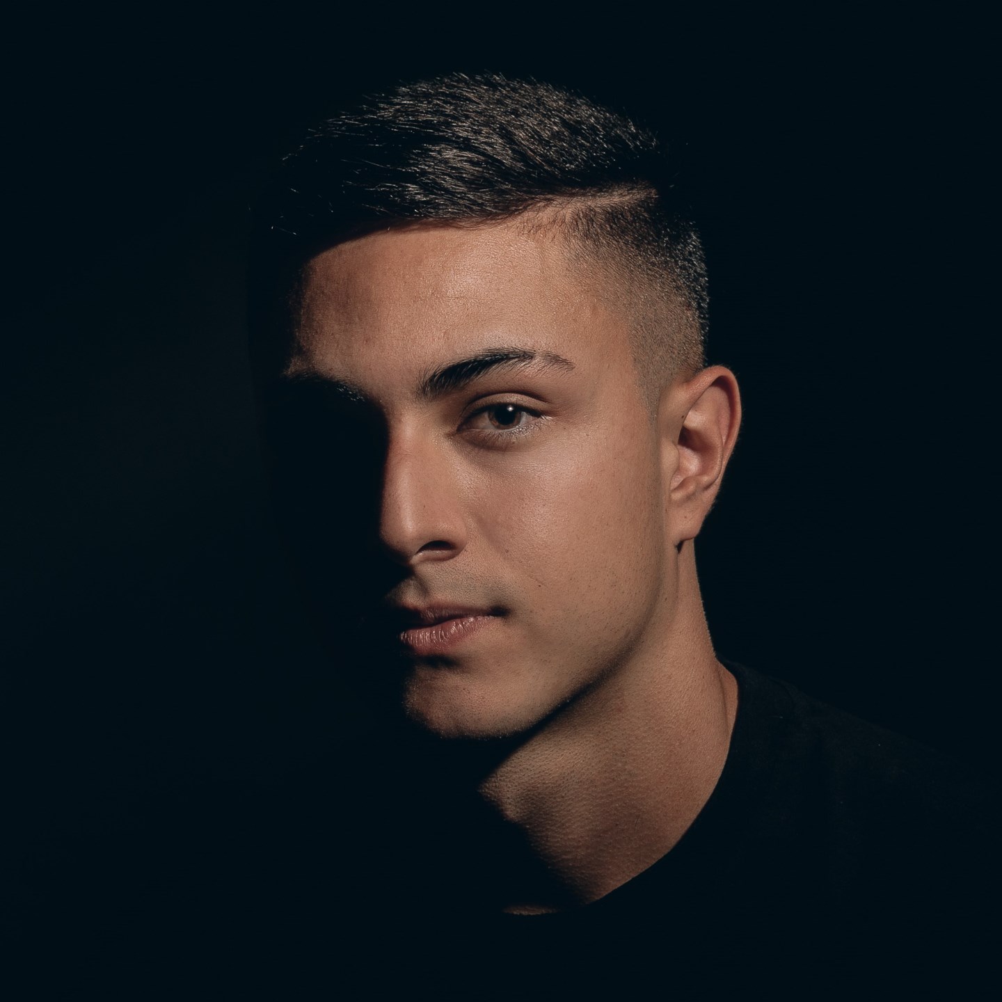 Mareels · Artist Profile