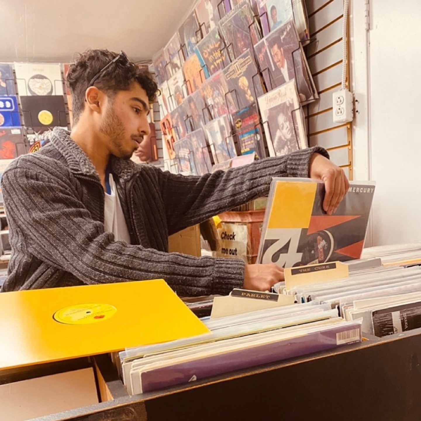 Maves · Artist Profile