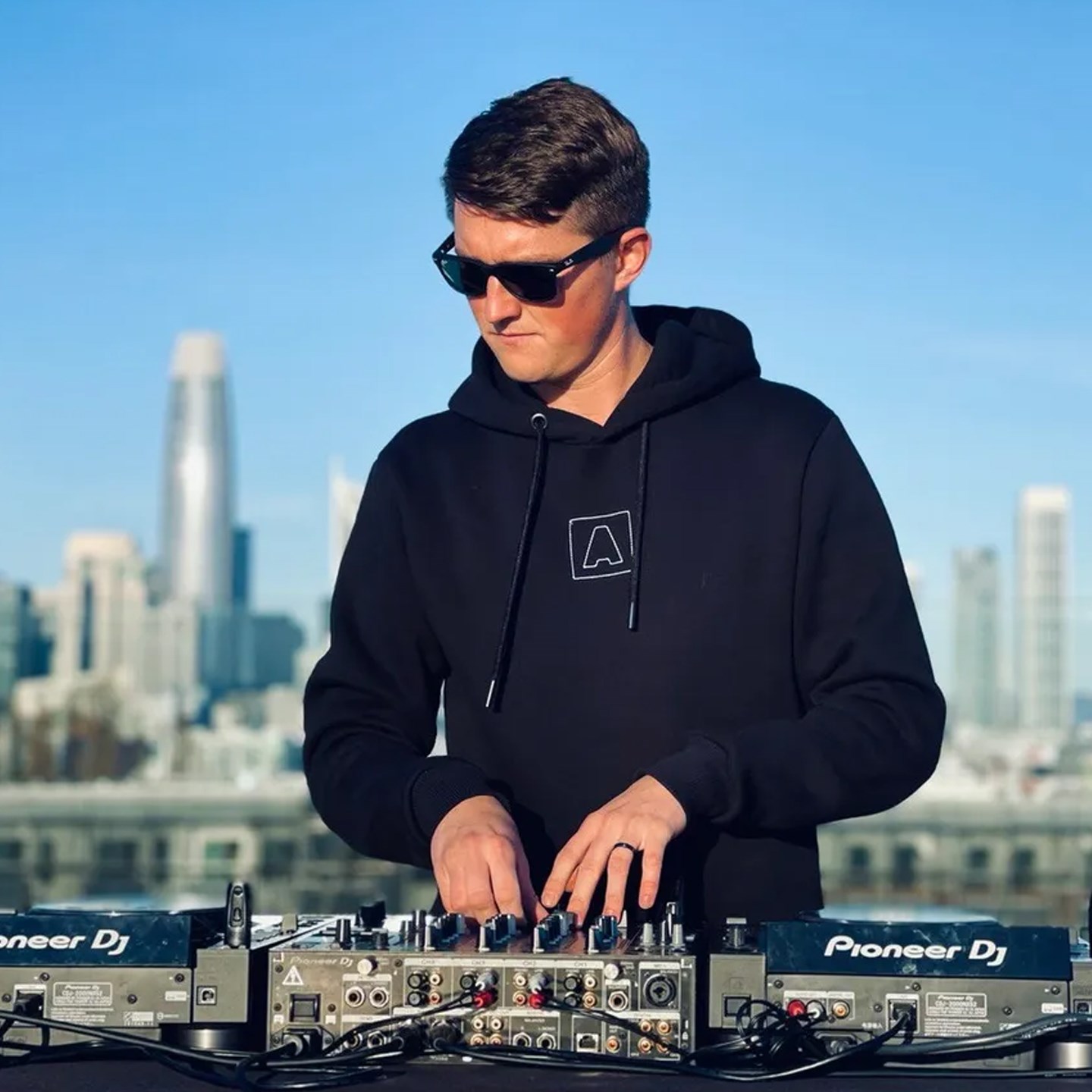 Oleksandr (US) · Artist Profile