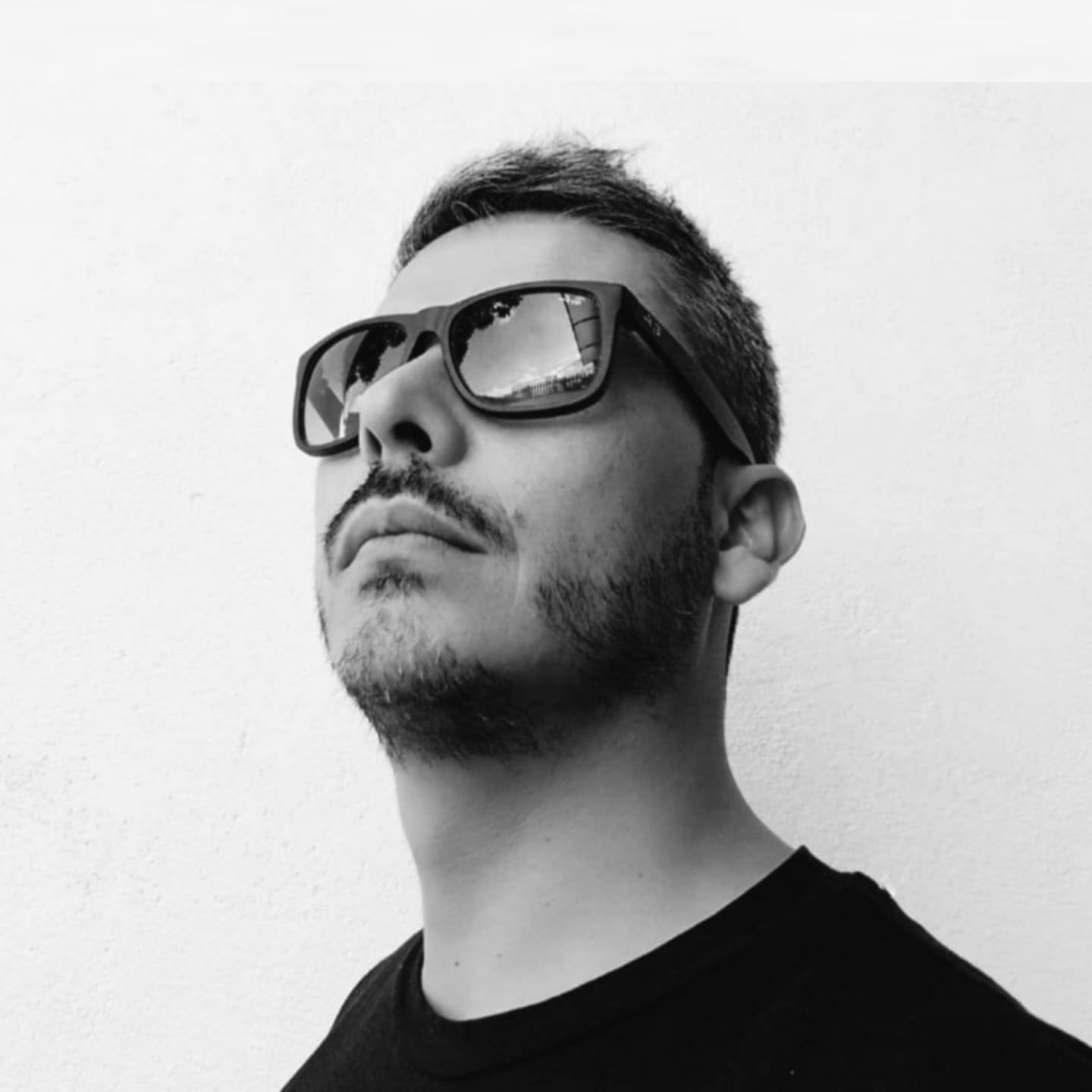 Simo wild artist profile