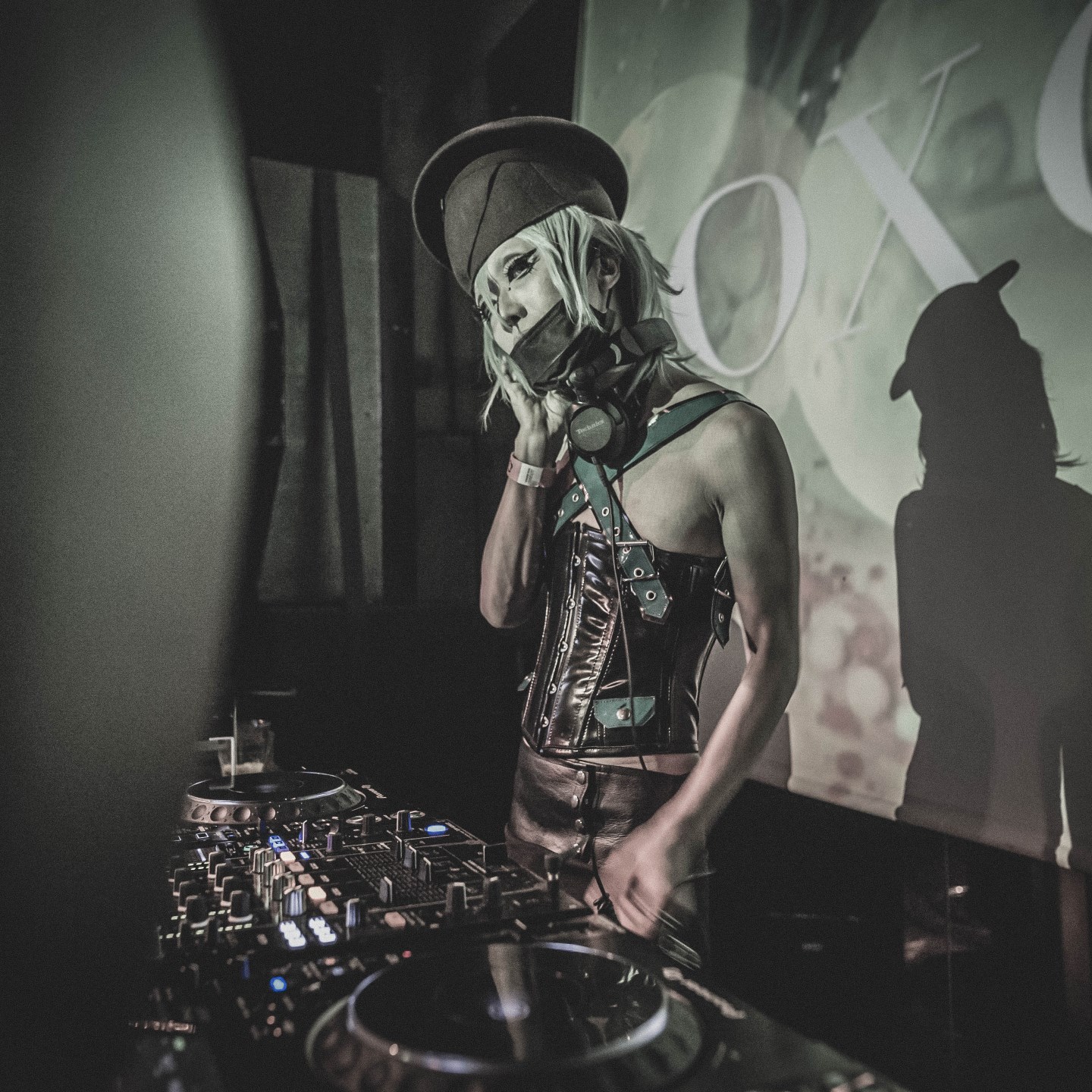 SiSeN · Artist Profile
