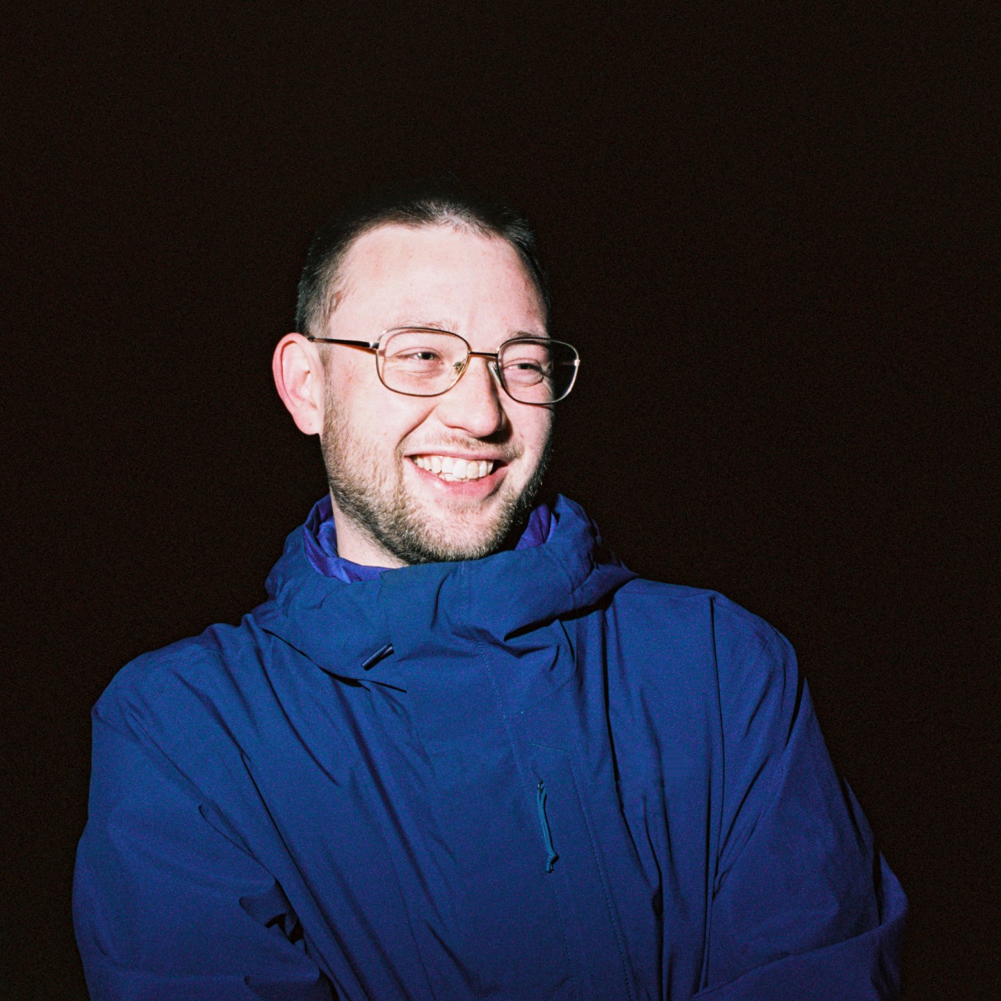 Tom VR · アーティストプロフィール