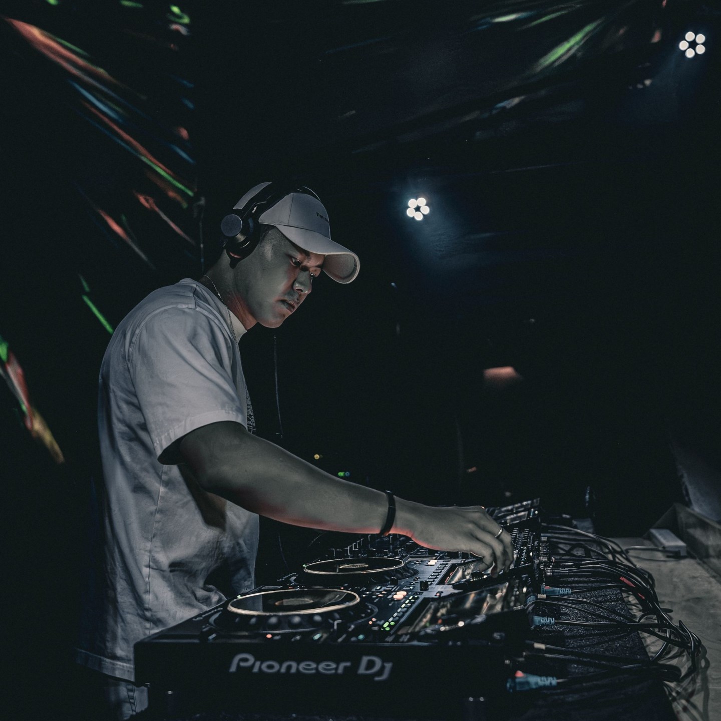 yanzy · Artist Profile