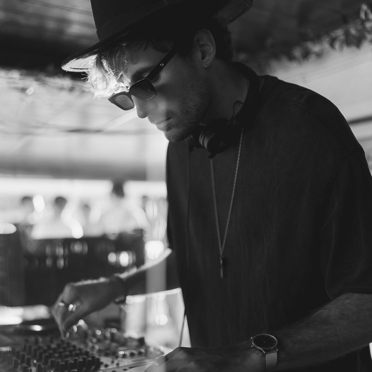 Zlatnik · Artist Profile