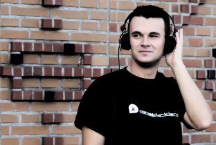 Tonik · Artist Profile