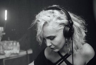 W/\NNA · Tour Dates & Tickets